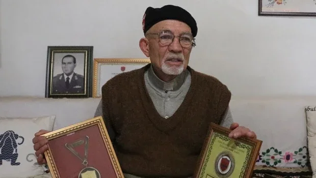 Stantta görünce etkilenip ağladı; 77 bin metrekarelik arsasını TSK için bağışladı | 'Mahallede dışlandım'